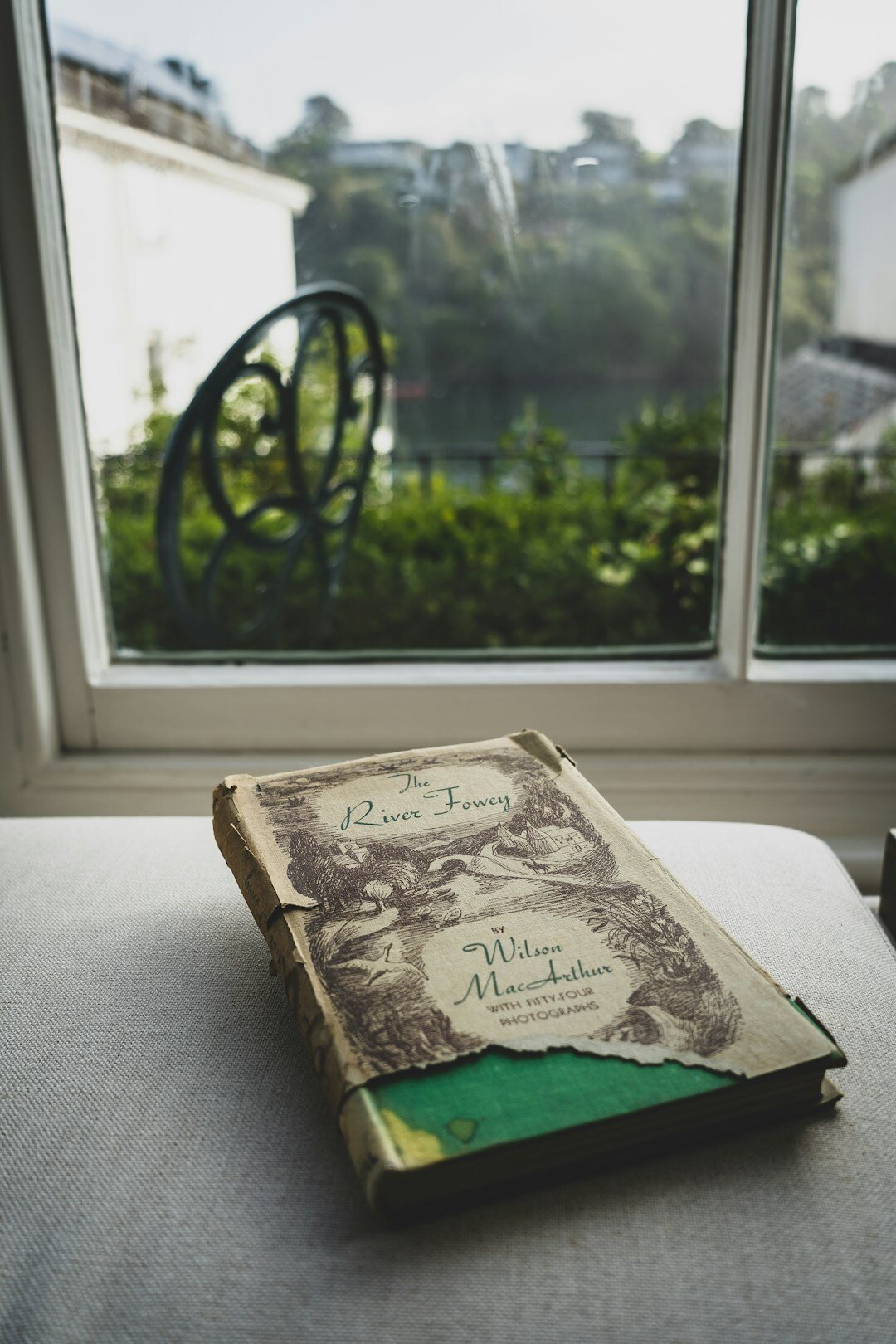 vintage mystery book